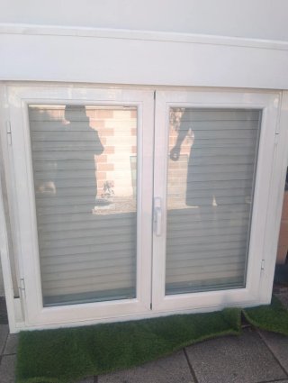 4 ventanas con persiana y mosquitera de aluminio
