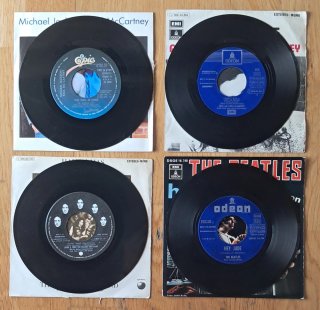 The Beatles - Singles Varios