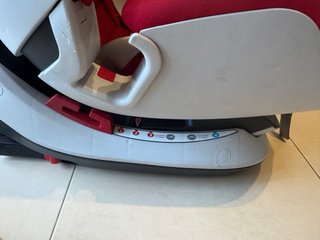 Silla de coche Chicco roja
