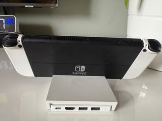 Nintendo Switch OLED Blanca y Negra