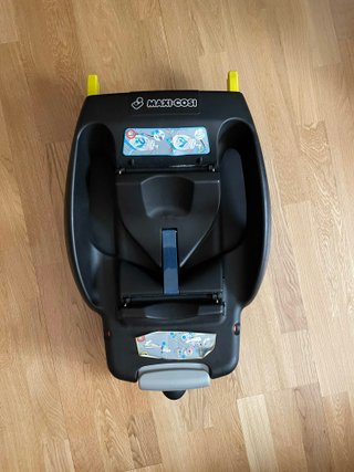 Maxi-Cosi Cabriofix + Base Isofix