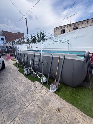 Piscina Intex 5.5m x 2.7m x 1.3m