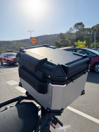 Baúl ZONTES 45L Negro/Plata Para 703F