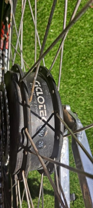 Bicicleta Eléctrica BTT Amarilla