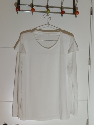 Camiseta blanca con volantes Talla XL