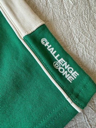 Chándal corto verde con blanco