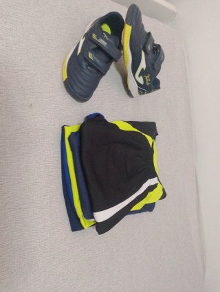 Conjunto Fútbol Talla 12 regalo zapatillas