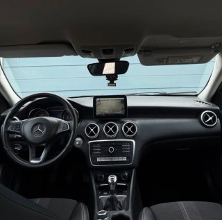 Mercedes-Benz A180 2017
