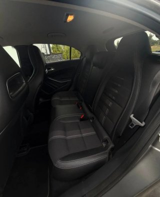 Mercedes-Benz A180 2017