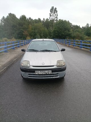 Renault Clio 2000
