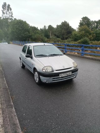 Renault Clio 2000