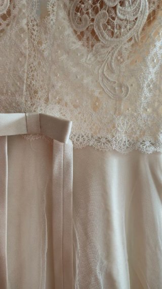 Vestido de novia con encaje.