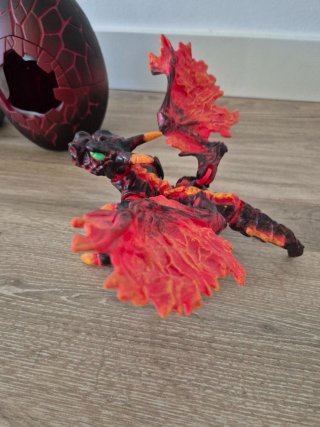 Mega Bloks Huevo Dragón con Figura