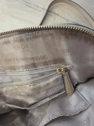 Bolso Michael Kors Beige y Dorado