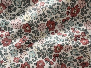 Chaqueta cortavientos niña floral