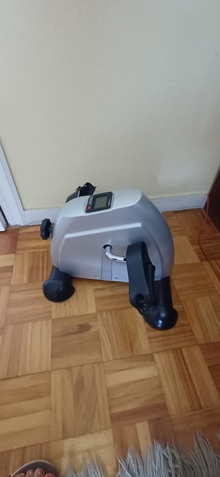 Mini bici estática nueva