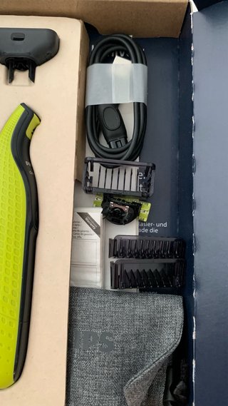 Philips OneBlade 360 Regolabarba QP2724/31