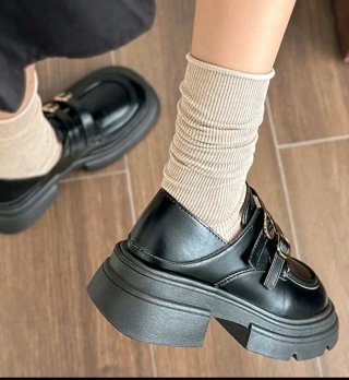 Zapatos plataforma negros con hebillas mocasin