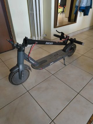 Monopattino Elettrico Ducati PRO