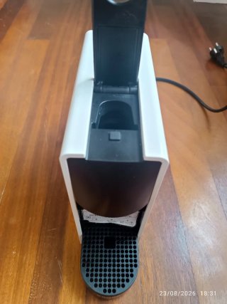 Macchina da caffè Nespresso Krups Essenza Mini