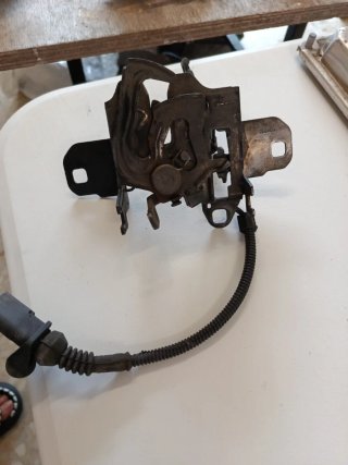 Cerradura Capot Seat Toledo 1 / Leon 1M