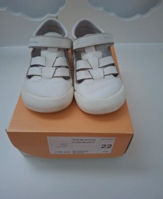 Sandalias Blanditos Blancas  Talla 22