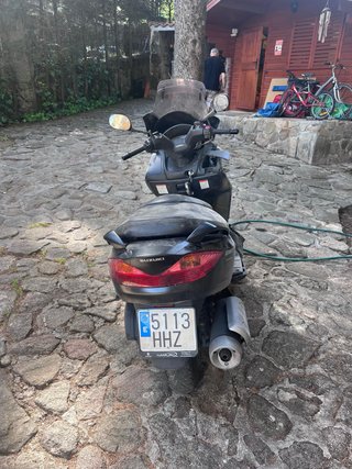 Suzuki Burgman Executive 125cc Negra