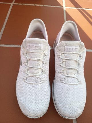 Zapatillas Skechers Mujer Blancas y Plateadas
