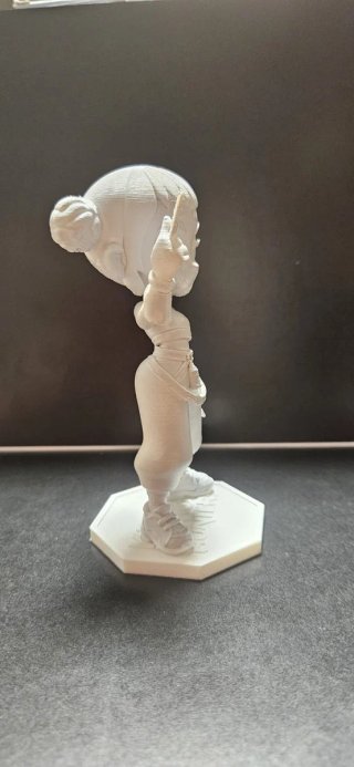 Figura K-pop estilo anime