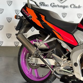 Yamaha TZR 80RR Deportiva Morado/Rojo