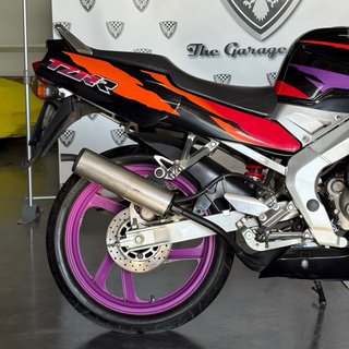 Yamaha TZR 80RR Deportiva Morado/Rojo