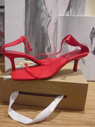 Sandalias tacón Zara rojas tiras minimal talla 38