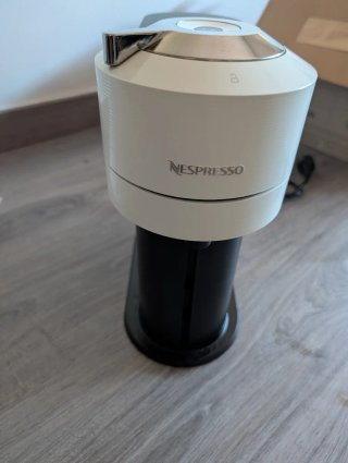 Macchina da caffè Nespresso Vertuo Next