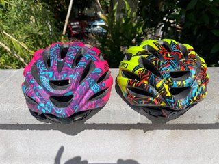 2 Cascos GIRO Junior Niños