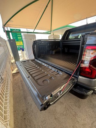 FORD RANGER WILDTRAK PHEV 2026 – 282 CV