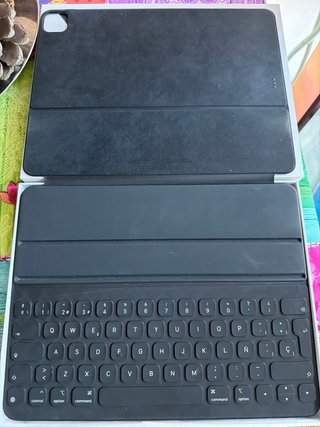 Teclado Apple Smart Keyboard Folio iPad. Para 12.9