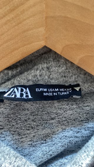 Jersey Zara gris con perlas manga larga