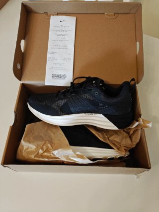 Nike Lunar Roam Talla 43 Negro Blanco