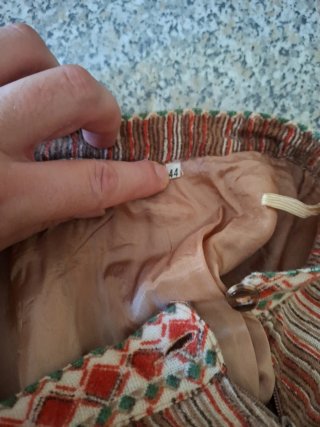 Completo donna marrone e rosso vintage