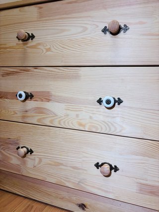 Cómoda de pino IKEA