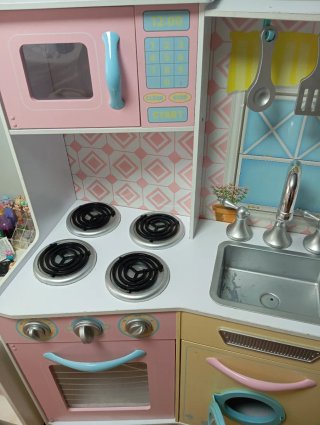 Cocinita de juguete infantil