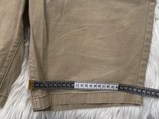 Pantalón Corto Short Beige Levi's 423 | W30