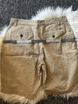 Pantalón Corto Short Beige Levi's 423 | W30