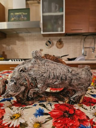 Bottiglia cinghiale e 5 bicchierini