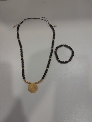 Conjunto collar y pulsera de cuentas