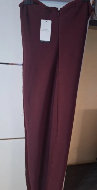 Vestido fiesta burdeos con flecos Talla M
