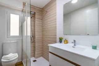 Local comercial en venta en Cuatro Caminos en Santander
