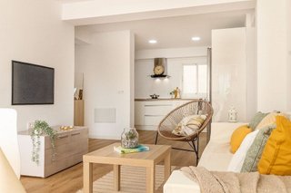 Local comercial en venta en Cuatro Caminos en Santander