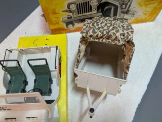 Jeep Safari Madelman con Remolque