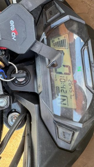 Honda CB125F Blanca 2021